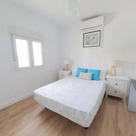 Stunning 5 Bedroom Villa, Sea Views, Private Pool, Estepona, Sleeps Up To 12