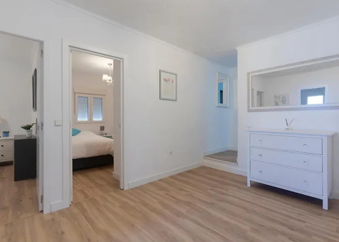 ヴィラ Stunning 5 Bedroom Villa, Sea Views, Private Pool, Estepona, Sleeps Up To 12 エステポナ